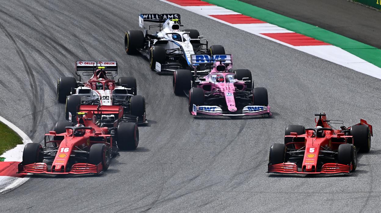 Los Ferrari, durante el Gran Premio de Austria