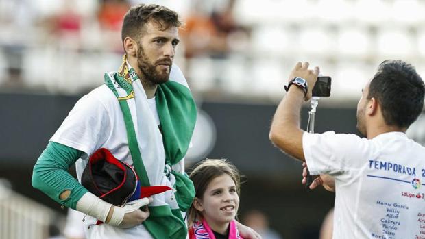 La historia de Manu García, el salvavidas pedrereño de la Ponferradina