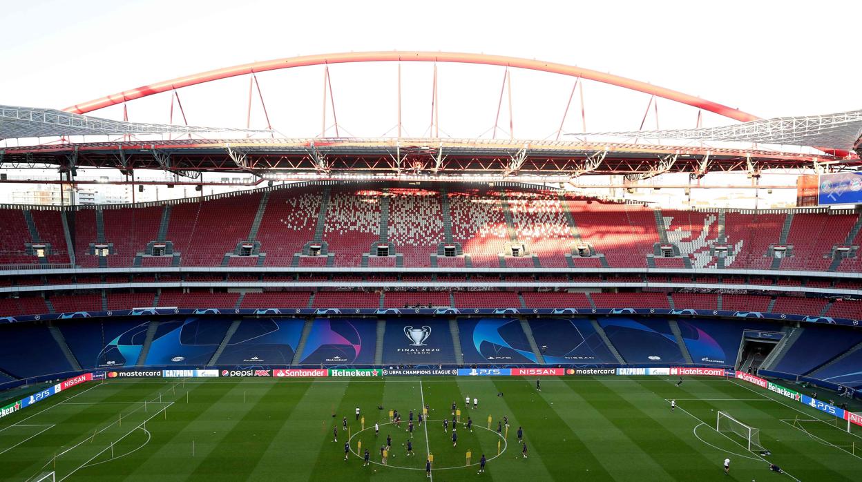 Estadio Da Luz, donde se disputa esta noche la final de la Champions League entre PSG y Bayern Múnich