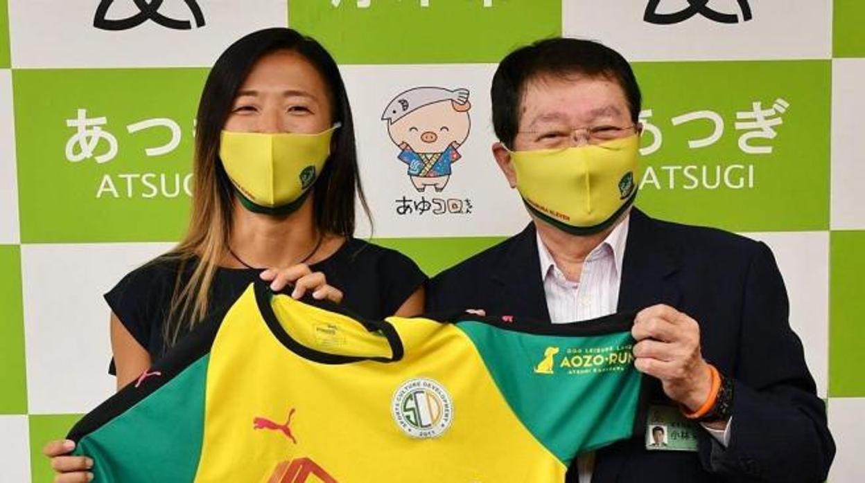 Yuki Nagasato hace historia: será la primera mujer en jugar en un equipo de hombres