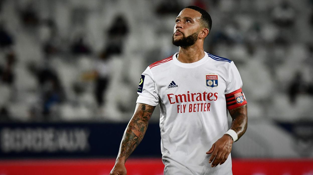 Depay, en un partido del Lyon