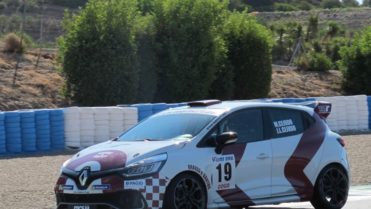 Vehículo del CER rodando días atrás en Jerez.