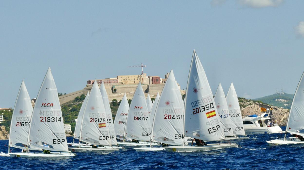 Joaquín Blanco, primer líder en el Campeonato de España de Laser Standard