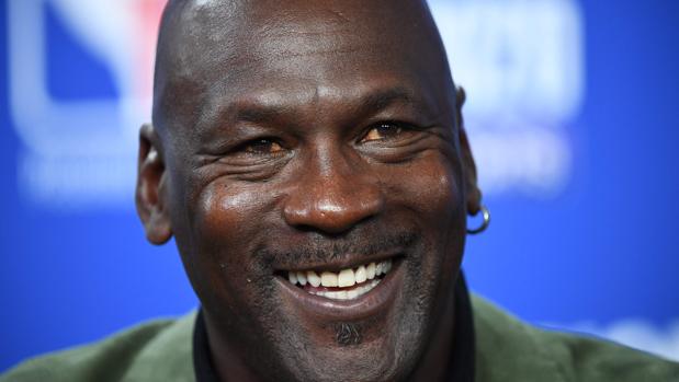 Michael Jordan compra un equipo de NASCAR para luchar contra el racismo