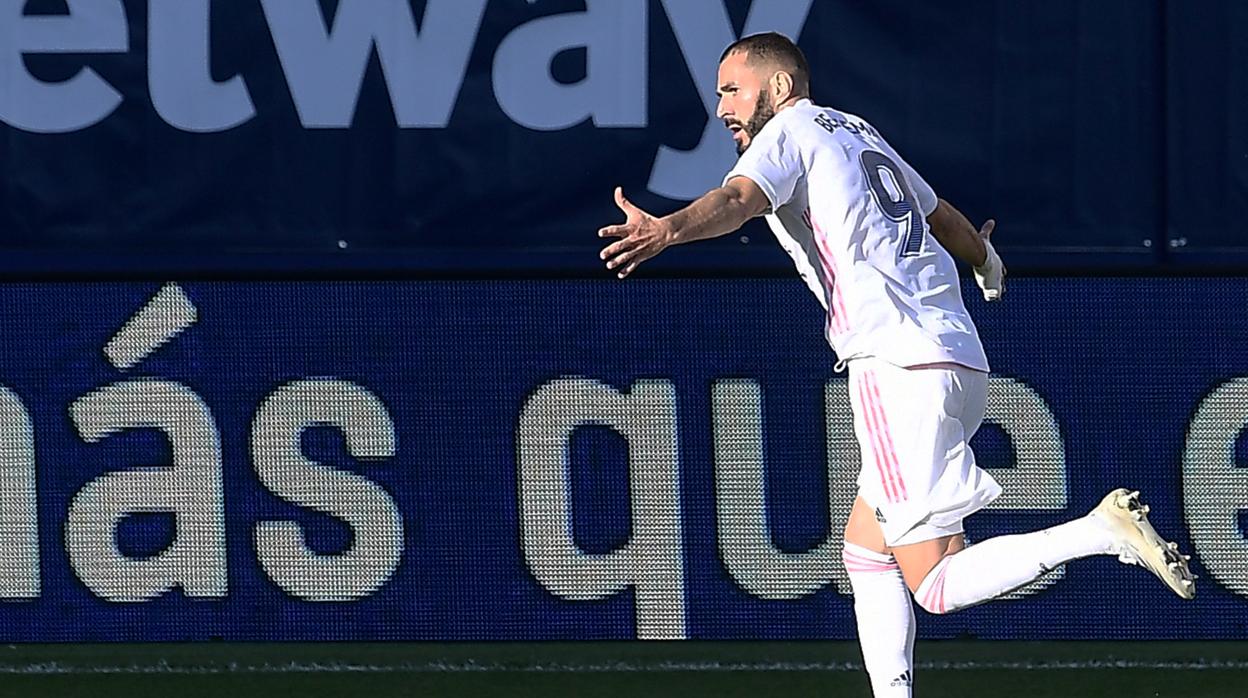 La precisa maniobra de Benzema en el área con la que se estrenó en Liga