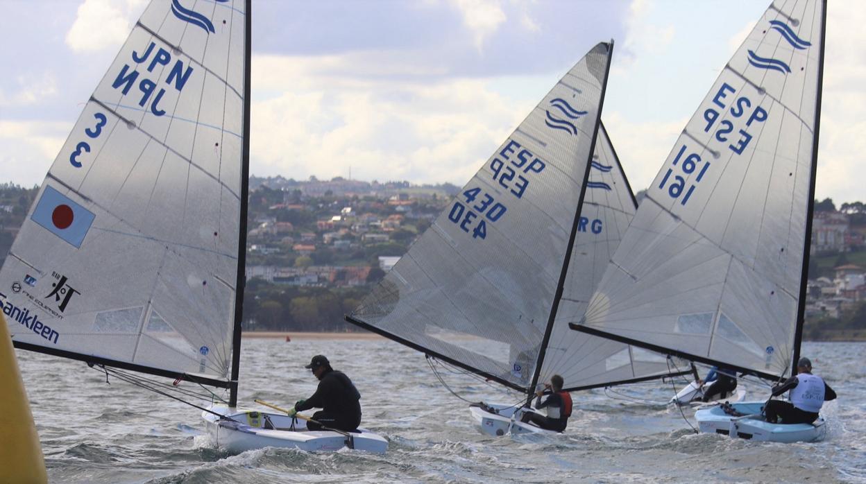 Facundo Olezza, líder del Campeonato de España de Finn