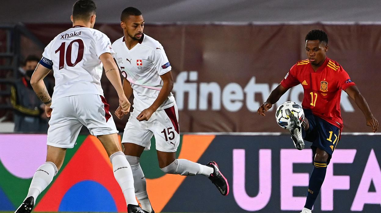 España gana de regalo