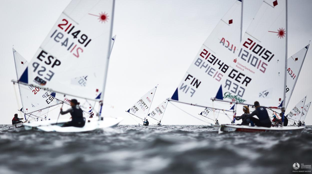 Joaquín Blanco baja al noveno puesto en el Europeo de Laser