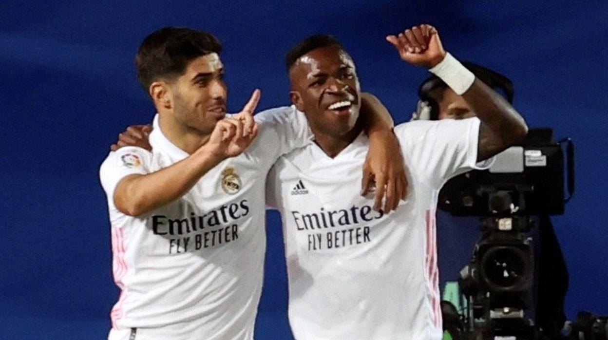 Marco Asensio, con Vinicius Jr