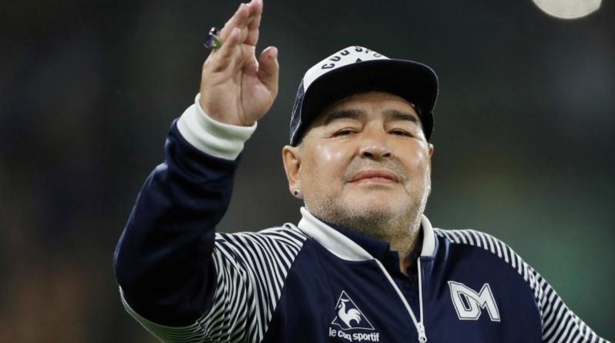 Maradona será operado de urgencia de un coágulo en el cerebro