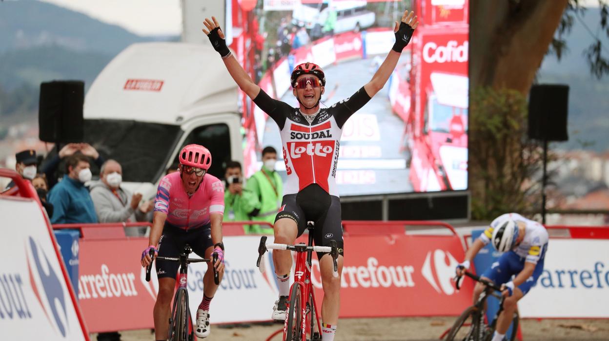 A los españoles les cuesta ganar en la Vuelta