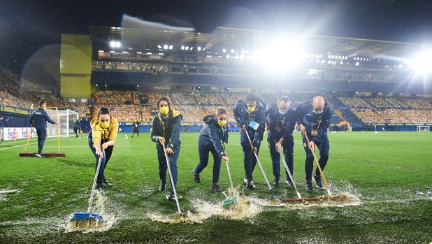 La UEFA felicita al Villarreal por su trabajo para poder disputar el partido