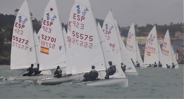 Bruno Ameneiro y Pablo Lorenzo campeones gallegos de 420