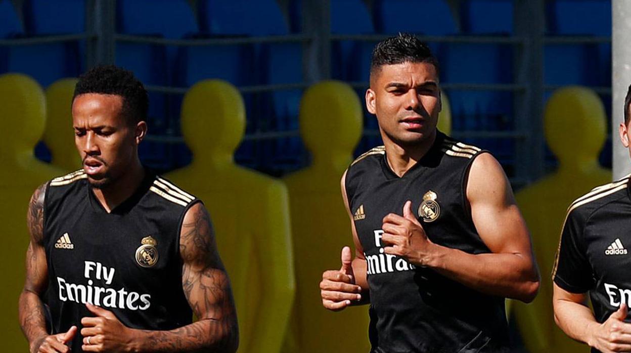 Casemiro y Militao dan un resultado indeterminado en el test de Covid y no viajan