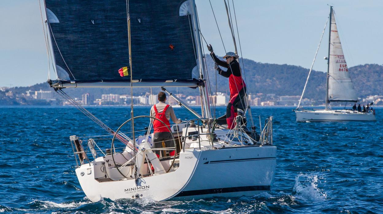 «Minimon» y «Skipper Sailing Club», ganadores del Trofeo A2 del RCNP