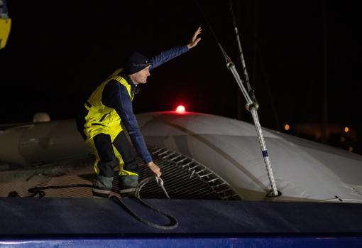 En plena madrugada «Sodebo Ultim 3» y «Gitana 17» partieron a por el récord Jules Verne