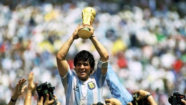 Muere Maradona a los 60 años