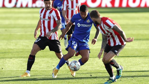 Ángel frena la revolución del Athletic