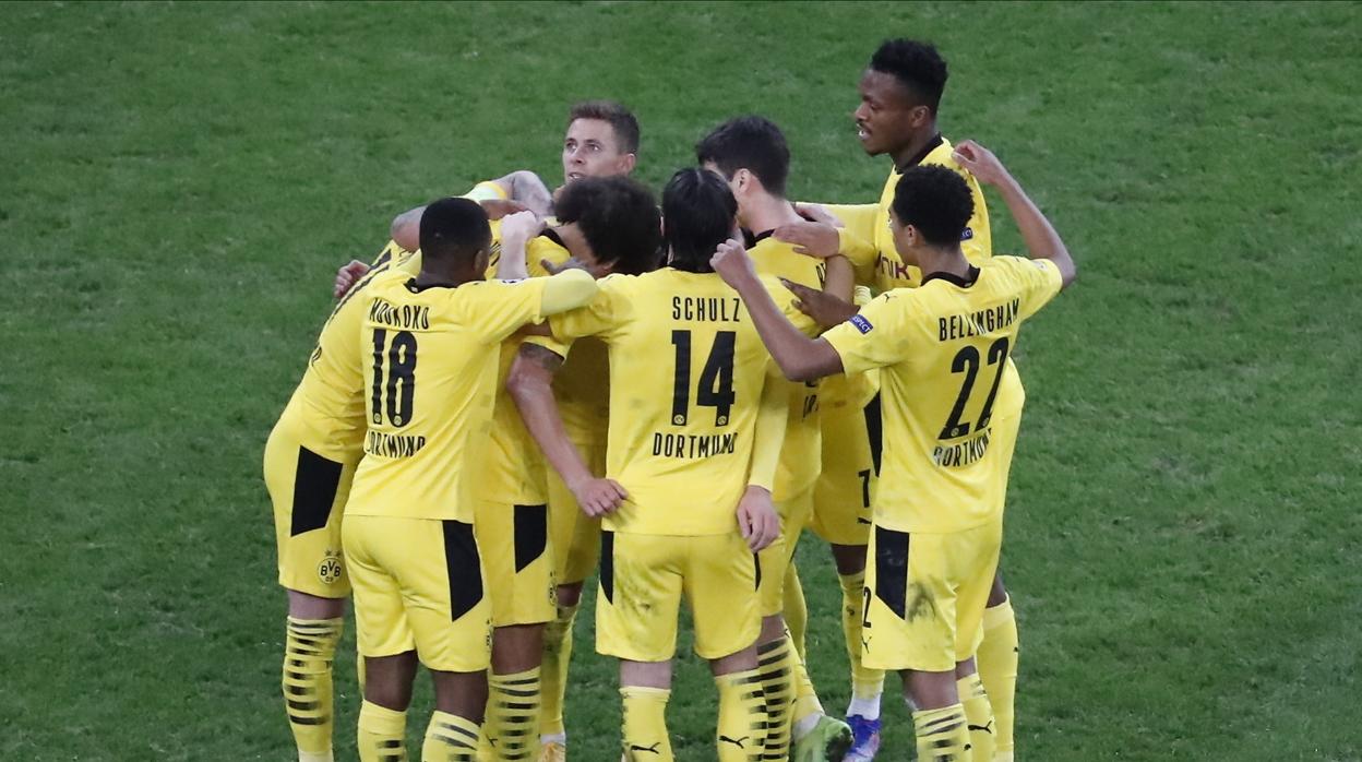 El Dortmund logró el pase como primero de grupo