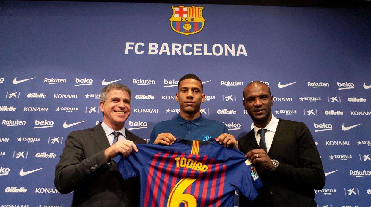 Jordi Mestre y Abidal presentan a Todibo cuando el francés fue fichado