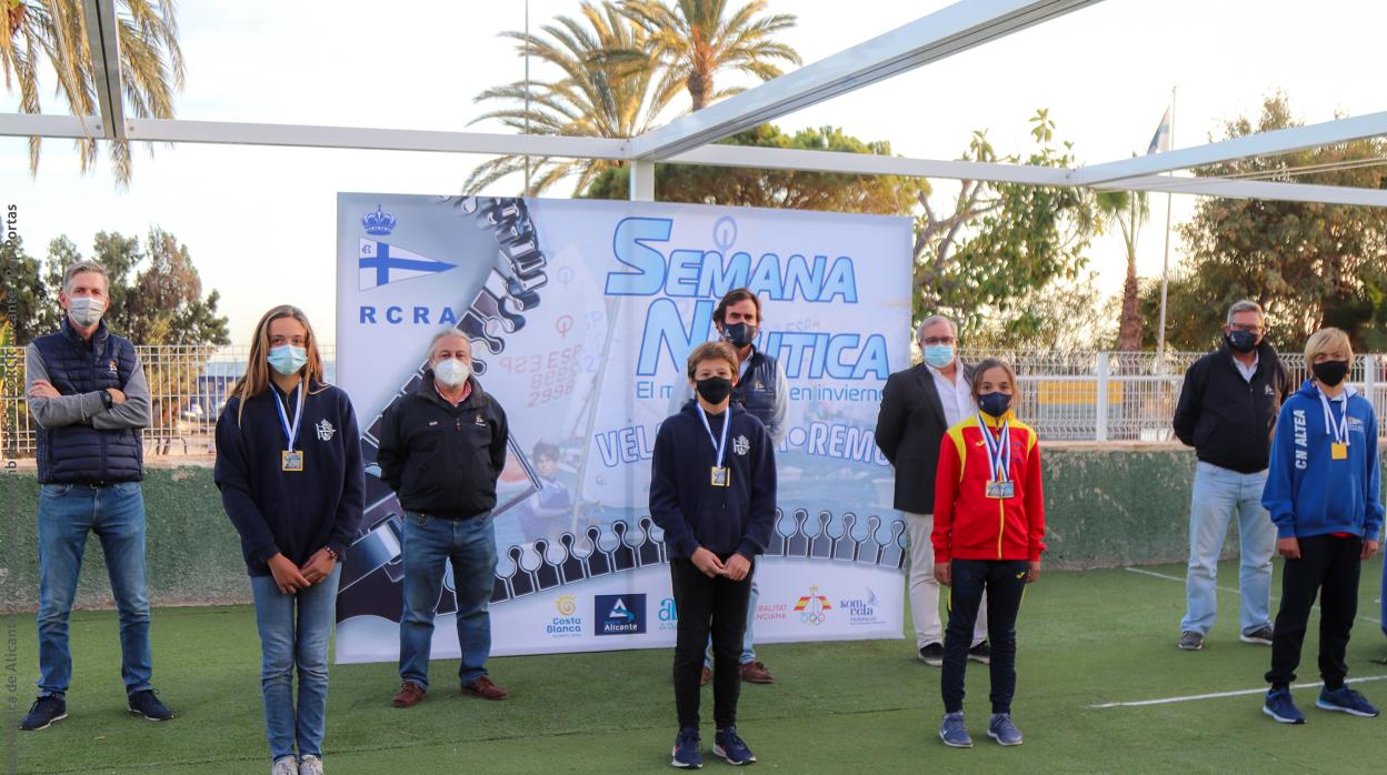 Carlos Espí e Irene de Tomás y Jorge Santos y Carlota Gómez, campeones en Alicante