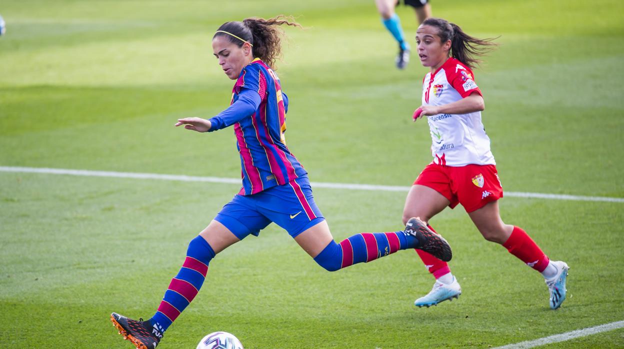 Andrea Falcón, durante un partido con el Barcelona en la Liga Iberdrola