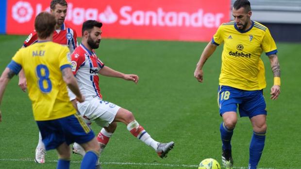 El Cádiz recupera el aliento