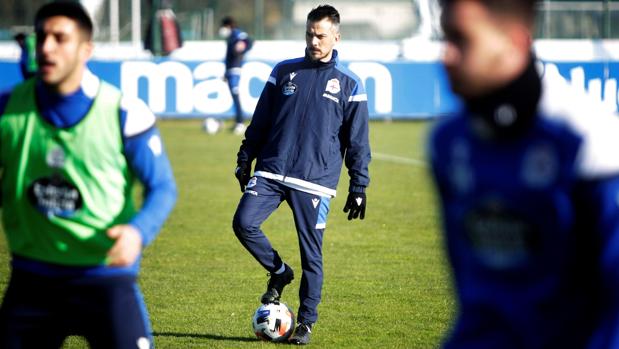 La inestabilidad del Deportivo: diez entrenadores en cinco temporadas