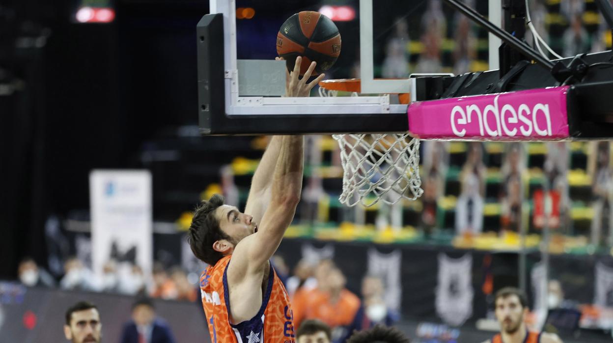 Valencia Basket vuelve a la carrera por el &#039;playoff&#039;