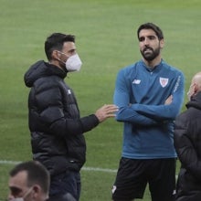 Aduriz, con Raúl García