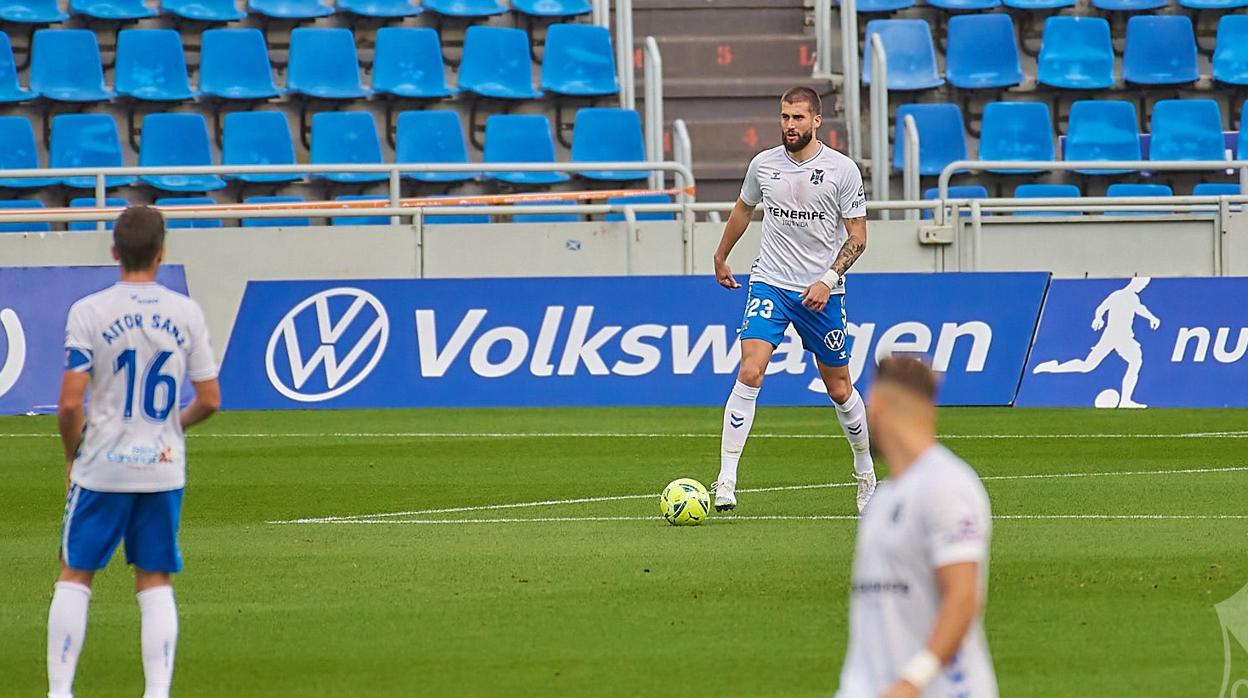 Fernando Niño da el pase al Villarreal