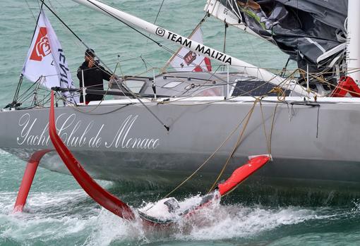 En un profundo sueño de Vendée Globe se pierde el sueño de ganar la regata