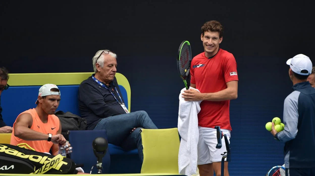 Nadal y Carreño, durante un entrenamiento de la ATP Cup