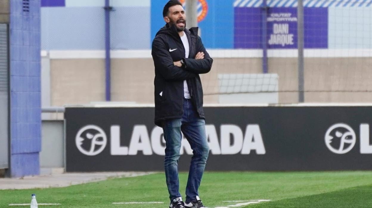 Eder Sarabia, entrenador del FC Andorra, en su estreno ante el filial del Espanyol