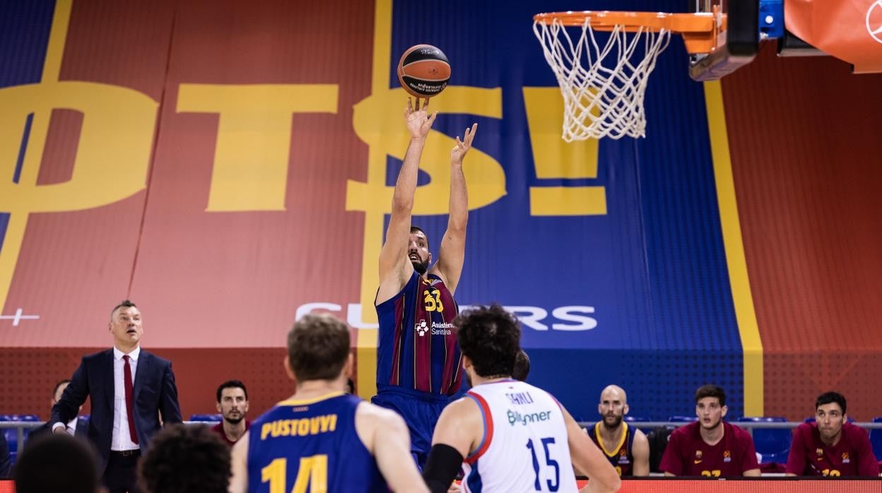 Mirotic, durante el partido de Euroliga frente al Anadolu Efes del pasado jueves