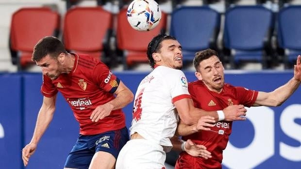 El Sevilla vence y asalta la tercera plaza de La Liga