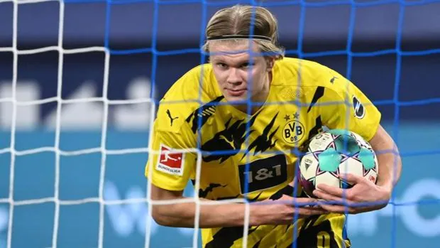 El Dortmund cierra la puerta a Haaland: «No puede, no quiere y no cambiará de club»