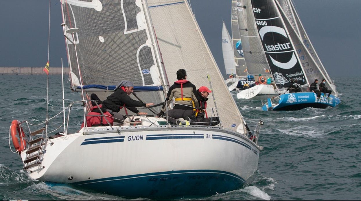 «Bullbox», «Orbayu II» y «Espumeru», primeros líderes del Trofeo de Primavera del RCAR