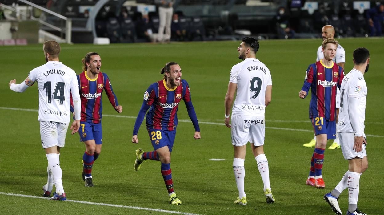 Mingueza celebra su gol ante el Huesca