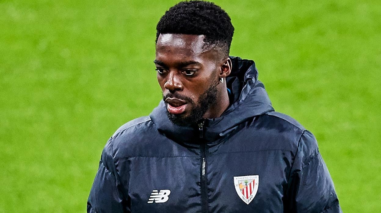 Iñaki Williams, durante un calentamiento con el Athletic