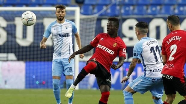 El Mallorca mantiene su ventaja sobre el Almería al empatar con el Málaga