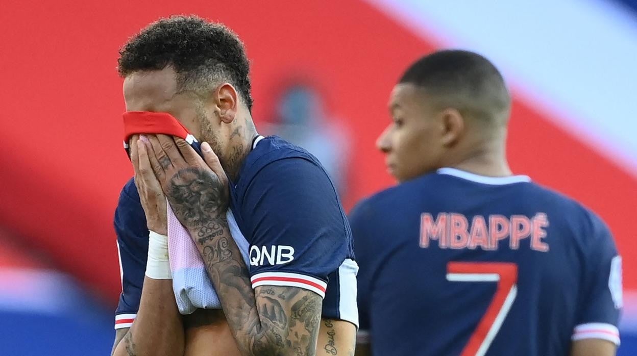 Neymar, durante el PSG-Lille de esta tarde