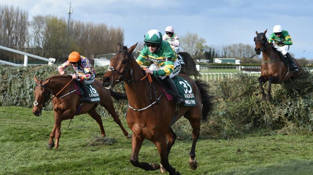 Rachael Blackmore, primera mujer en ganar el Grand National