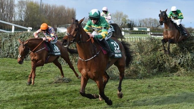 Rachael Blackmore, primera mujer en ganar el Grand National