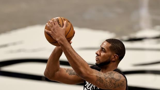 LaMarcus Aldridge se retira del baloncesto por problemas cardíacos