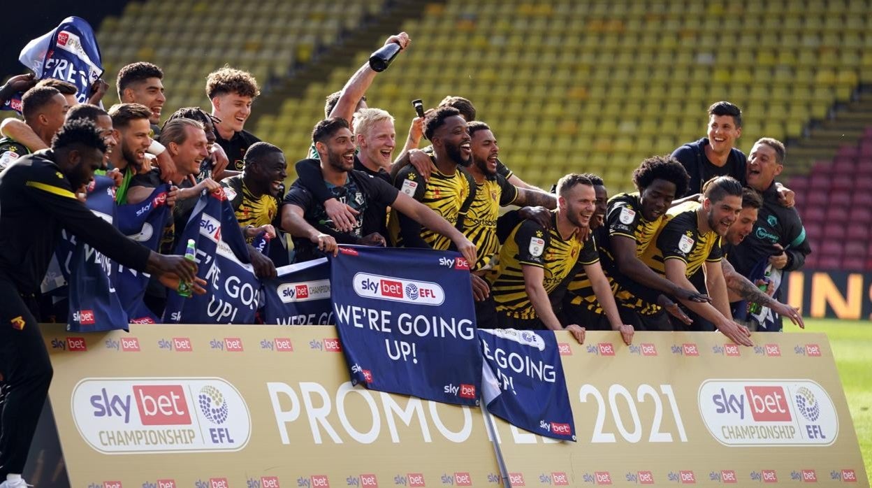 Los jugadores del Watford celebran el ascenso