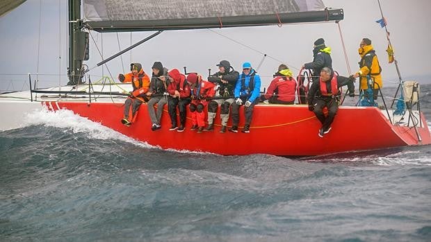 Un centenar de barcos rumbo a Ibiza desde Barcelona y Denia