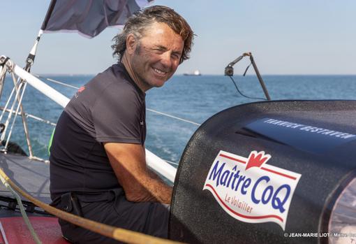 Yannick Bestaven, de vuelta sus orígenes oceánicos en La Rochelle