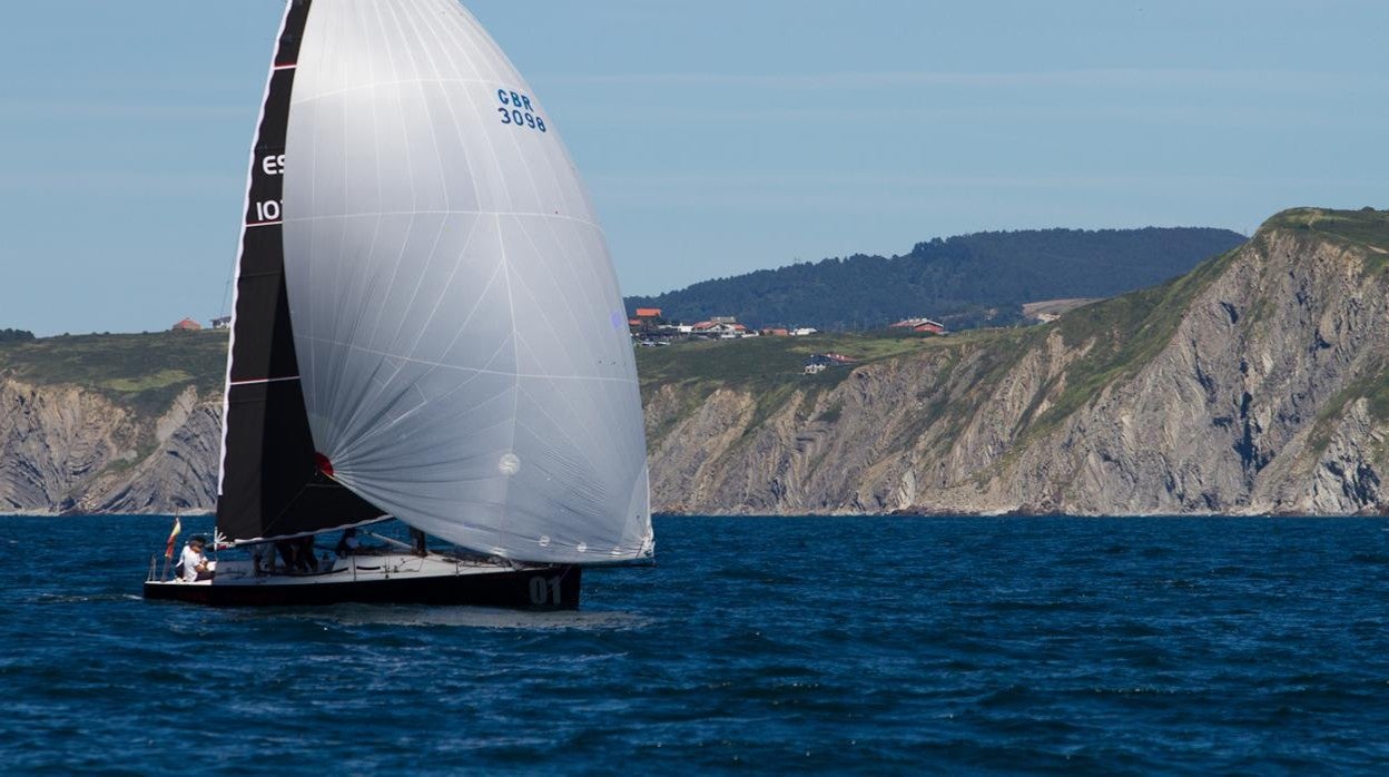 «Fhimasa», «Alpega», «Nexus» y «Rooster», ganadores del III Trofeo Social del Abra