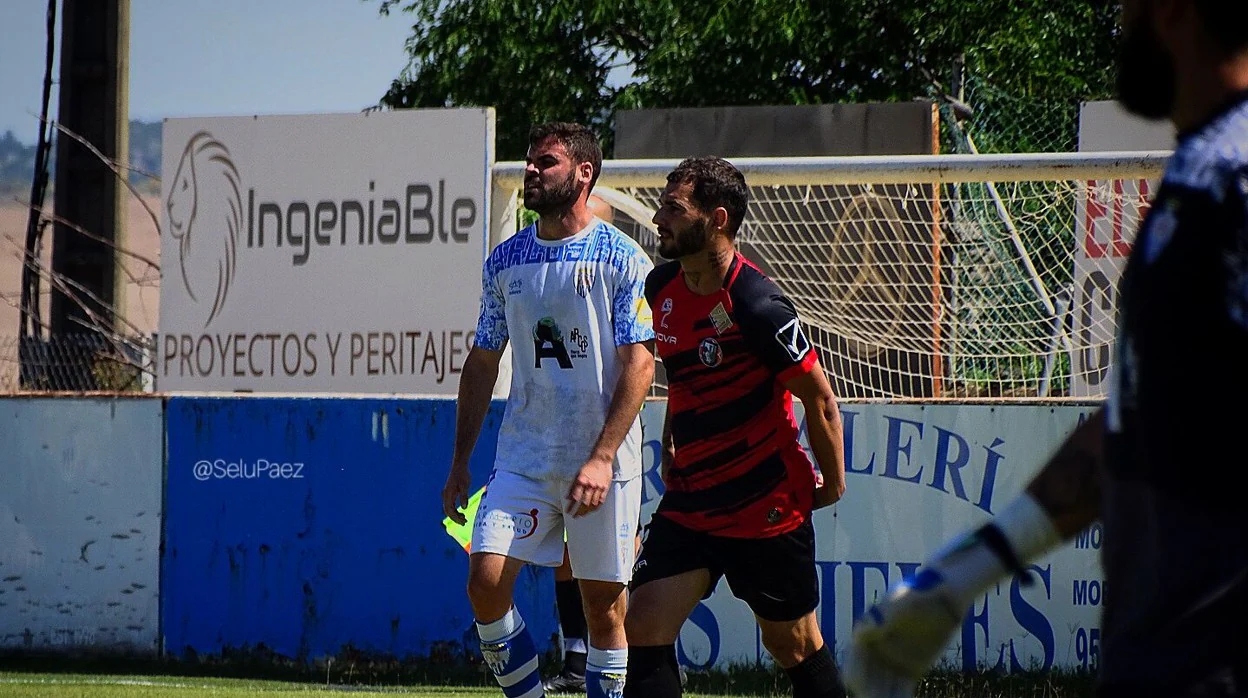 Triunfo agónico del C.D. Ciudad de Lucena en el duelo que le enfrentó al Conil  C.F. - Lucena Noticias